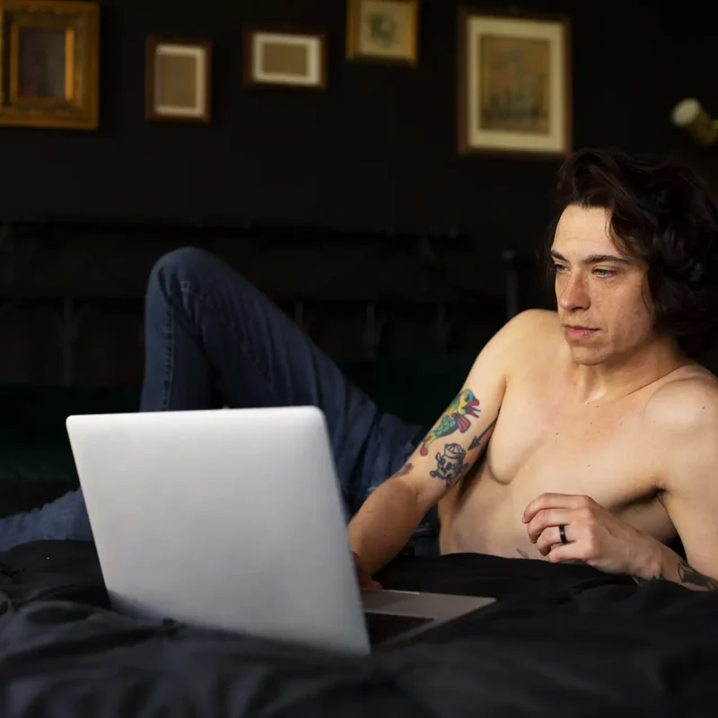 minorile pornografia